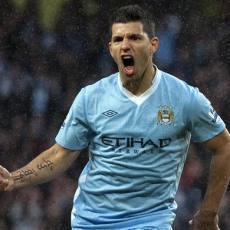 Musim Pertama di Inggris, Terbaik dalam Karier Aguero