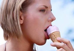 Penderita Migrain Lebih Gampang Pusing Saat Minum Es Krim Penderita Migrain Lebih Gampang Pusing Saat Minum Es Krim