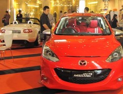 Otolovers: Naikkan Saja DP Kredit