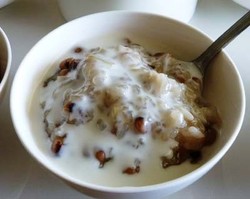 Sluurp... Legitnya Che Dau Trang Bubur Kacang Putih!