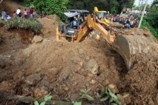 Longsoran Dibersihkan, Arus Lalin Medan-Berastagi Kembali Normal