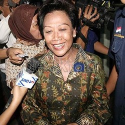 KPK Periksa Sekjen DPR untuk Miranda