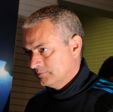 Mungkinkah Mourinho Bertemu Chelsea di Final?