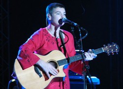 Alami Depresi, Sinead OConnor Batalkan Sisa Tur Di Tahun 2012