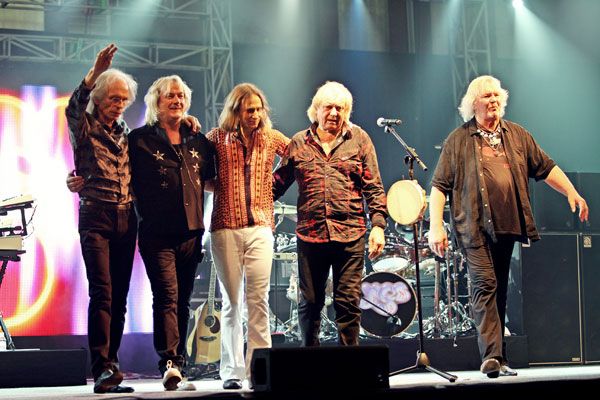 Konser Perdana Yes Yang Ditunggu Sekitar 35 Tahun