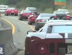 2 Polisi Ditahan Akibat Kawal 30 Mobil Sport Ugal-ugalan di Jalan