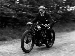 Motor Zaman Perang Dunia Bakal Dilelang