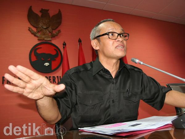 Aria Bima Bantah Terlibat Video Porno