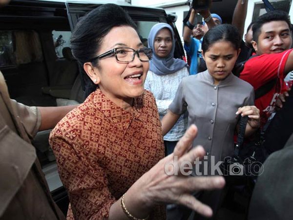 Mantan Menkes Siti Fadillah Kembali Buka Suara