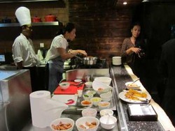 Dabu-Dabu Lilang Tampil Dengan Sentuhan Internasional