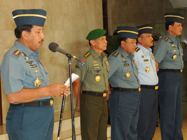 13 Perwira Tinggi TNI Naik Pangkat