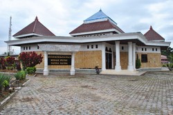 Menyusur Jejak Sejarah Kota Minyak Sangasanga 