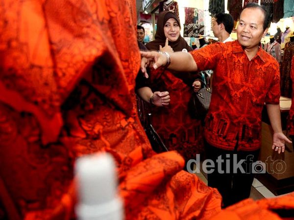 Batik Monas HNW-Didik Mulai Dipasarkan