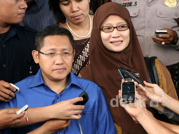 Anas Temani Istri Penuhi Panggilan KPK