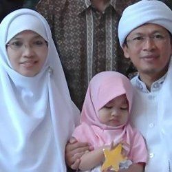 Penghasilan Lebih dari Rp 70 Juta, Aa Gym Diizinkan Poligami Penghasilan Lebih dari Rp 70 Juta, Aa Gym Diizinkan Poligami