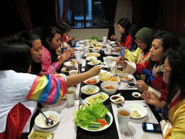 Pesta Es Krim dan Hidangan Korea Sampai Kenyang!