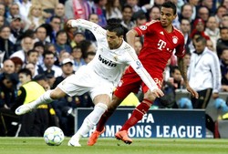 Laga antara Real Madrid vs Bayern Munich digelar di Santiago Bernabeu, Kamis (26/4/2012) dinihari WIB. Reuters/Sergio Perez.
