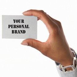 Personal Branding: Proyeksi Apa Adanya di Media Sosial Secukupnya