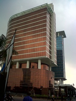 Pesona Kemewahan The Trans Luxury Hotel