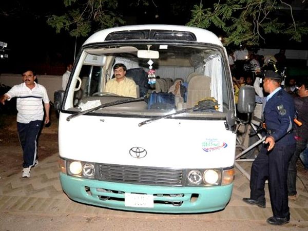 Keluarga Osama Dideportasi ke Arab Saudi