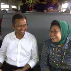 Dahlan Iskan Jadi Selebriti di Kereta Ekonomi Matarmaja