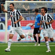 Juventus Gasak Novara 4-0