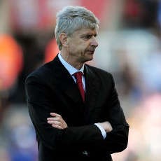 Wenger Kecewa Tak Dapat Penalti