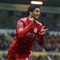 Suarez Hat-trick, Liverpool Tundukkan Norwich 3-0