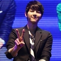 Song Joong Ki Sukses Gelar Jumpa Fans di Thailand