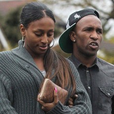 Ketahuan Selingkuh, Defoe Terancam Dikartu Merah Pacar