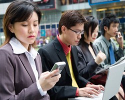 Riset: Pecandu Teknologi Sulit Komunikasi Secara Langsung