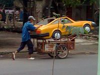 Gerobak Mobil Balap