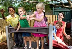 Memori Anak Berasal dari Tindakan 60%, Melihat 40%, Mendengar 30%