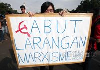 Eitttss...Palu Arit Mejeng di Demo Buruh Istana