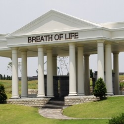 Pesan Makam Supermewah, Harga Miliaran Bukan Masalah