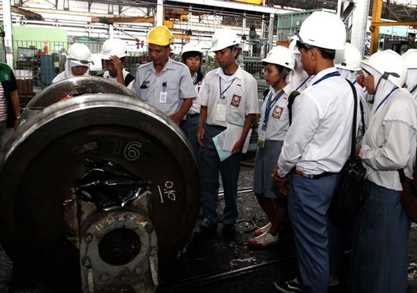 Pelajar SMK Dibekali Ilmu Dunia Kerja