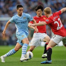 Kalahkan MU, City Rebut Puncak Klasemen