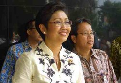 Kondisi Menkes Masih Dipantau, Pengunjung Dilarang Masuk