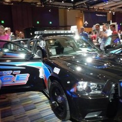 Mobil Polisi Bersenjata PlayBook Unjuk Gigi