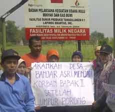 Ratusan Warga Tanggulangin Tolak Rencana Lapindo Brantas Ngebor Lagi