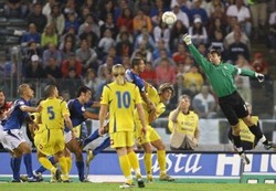 Shovkovsky Cedera, Ukraina Semakin Krisis Kiper