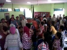 Keluarga Korban Protes Vonis Hakim, Sidang Anggota TNI di Manado Ricuh