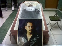 Status BlackBerry Terakhir Raymond Ongen : Tuhan Aku Rindu Padamu