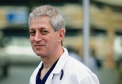 Penyelamatan Dramatis di Atas Panggung Kala Penari Kena Serangan Jantung