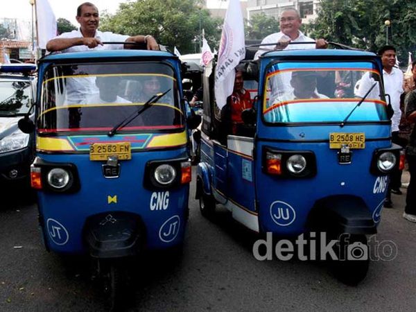 Gaya Alex-Nono Naik Bajaj