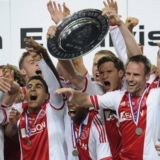 Ajax Pertahankan Gelar Eredivisie