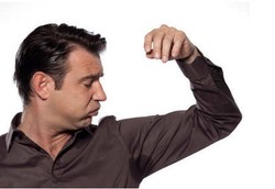 Wanita dalam Masa Subur Mampu Menilai Pria dari Bau Keringatnya