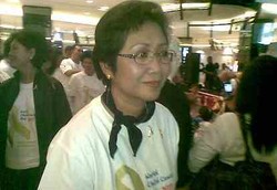 Di Kantor, Menkes Endang Suka Pesan Teh Pahit