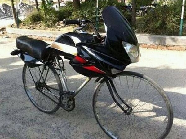 Setengah Motor Setengah Sepeda