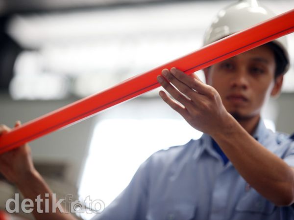 Di Pabrik Ini, Pipa Berkualitas Diproduksi